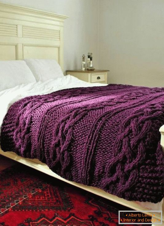 Housse de lit tricotée