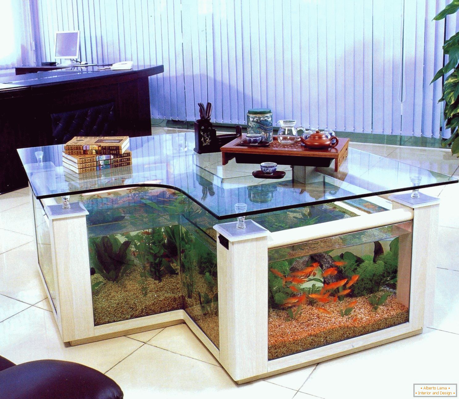 Table-aquarium au bureau