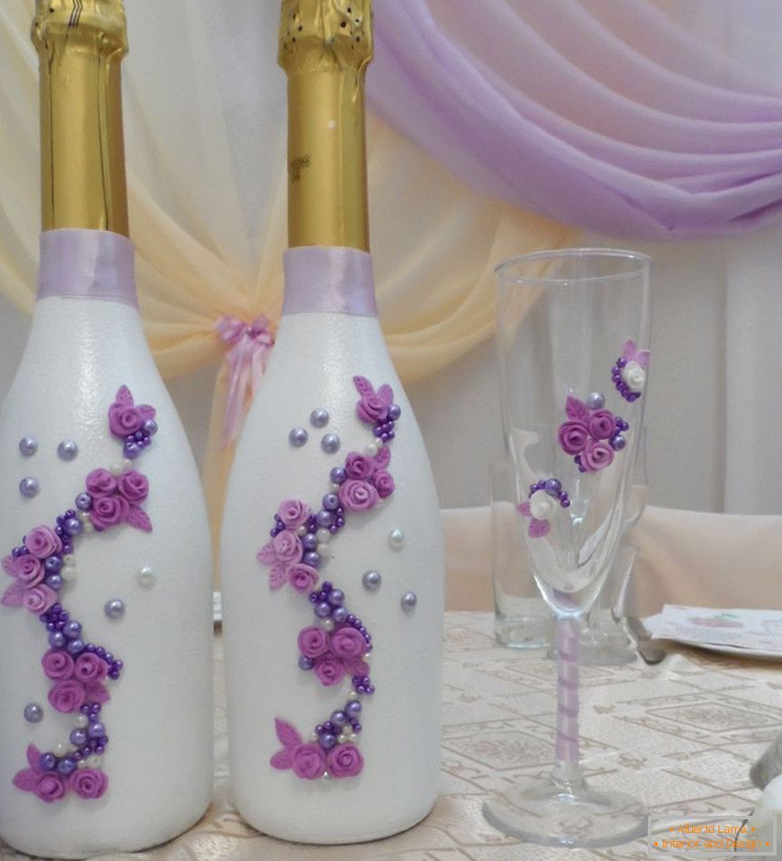Fleurs en pâte polymère на свадебных бутылках