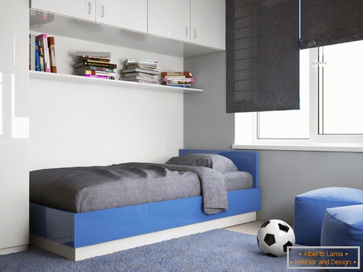 La chambre des enfants d'un adolescent est conçue conformément aux exigences du minimalisme. 