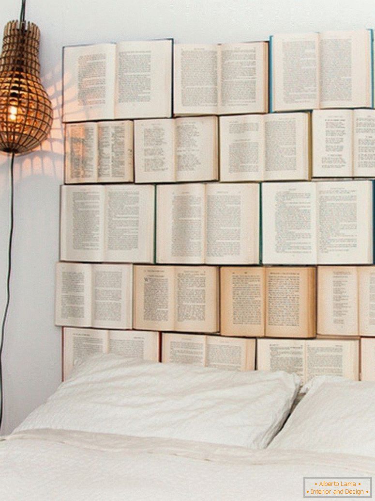 Tête de lit des livres