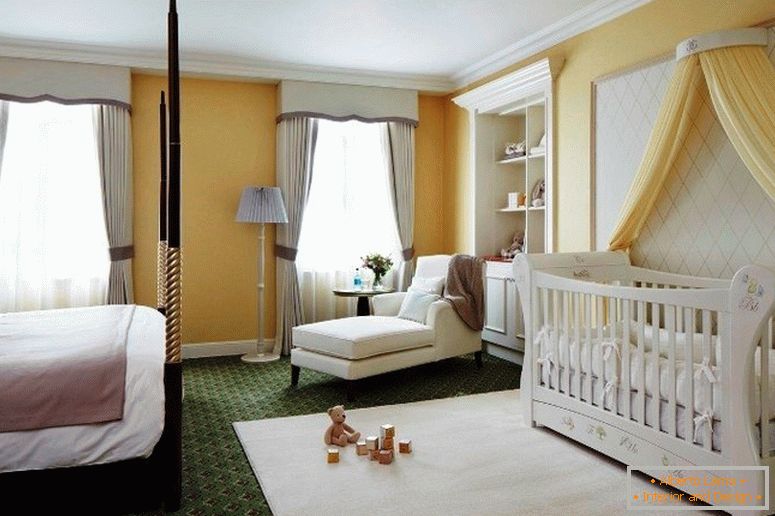 Une chambre spacieuse pour les parents avec un enfant