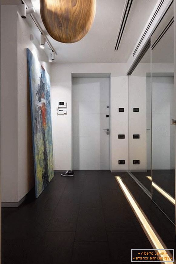 idées de design moderne d'un couloir étroit, photo 26