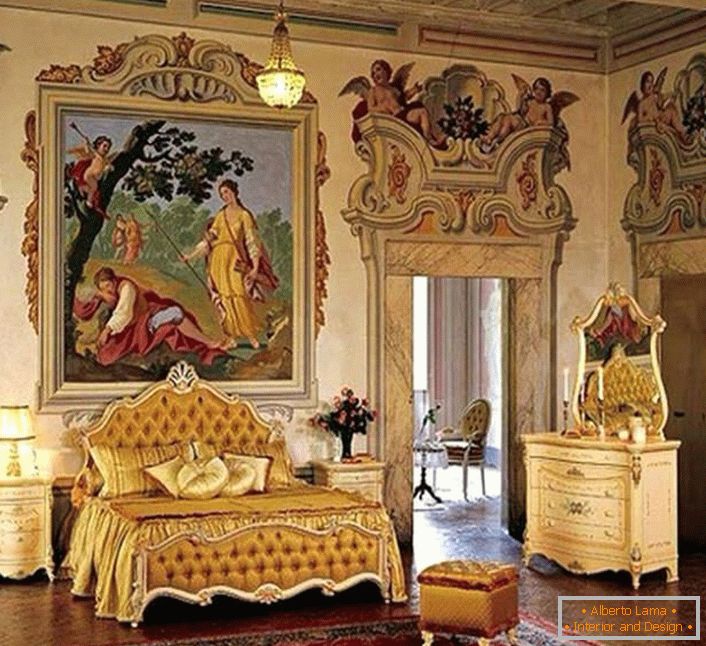 Une chambre vraiment royale dans une maison de campagne.