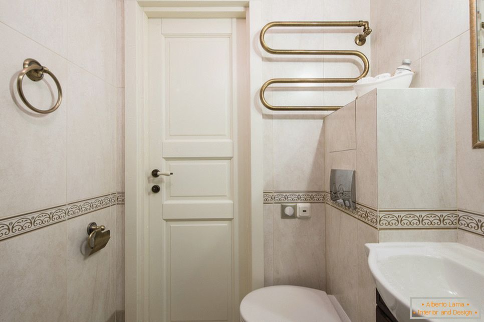 Une salle de bain d'appartements de luxe de Maria Dadiani