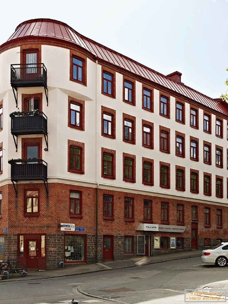 Immeuble d'appartements de cinq étages en Suède