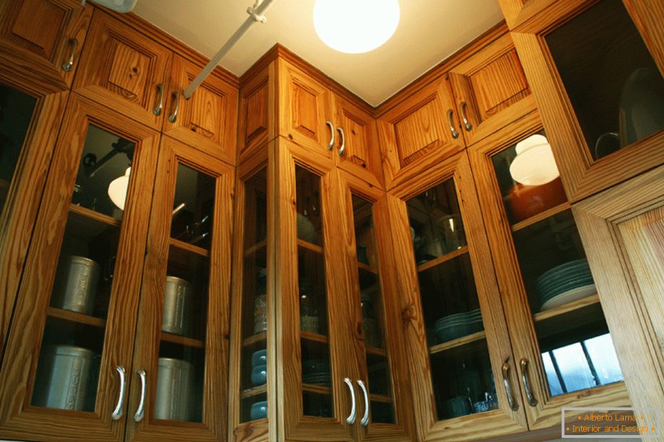 Mezzanine avec portes vitrées