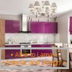 Design de cuisine blanche et violette