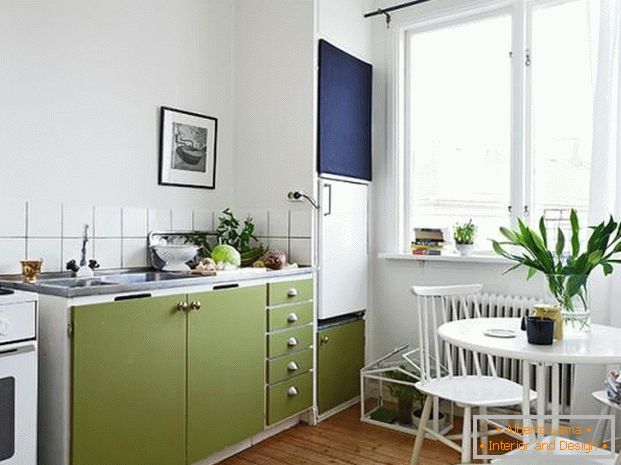 Intérieur d'un petit appartement de style scandinave