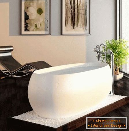 Salle de bain dans le style du minimalisme