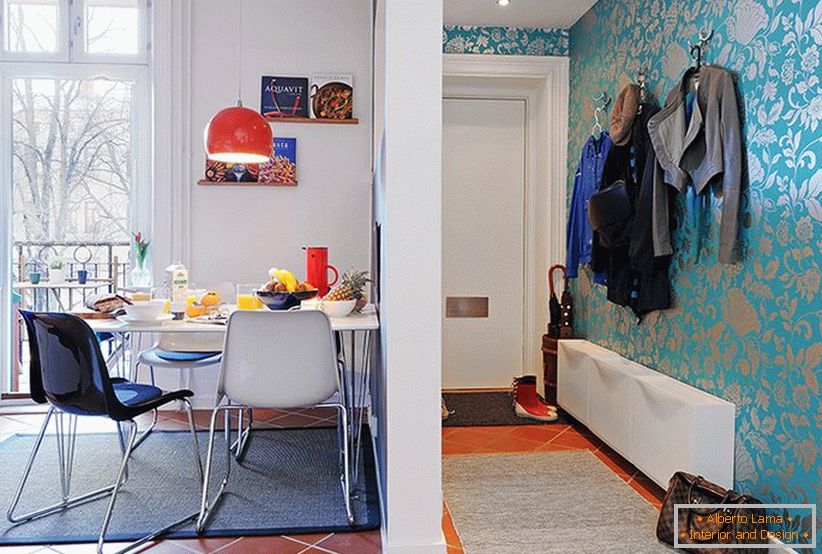 Design intérieur intéressant de l'appartement