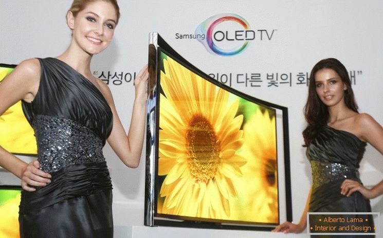 Samsung a présenté un téléviseur OLED incurvé