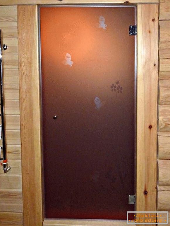 Nous choisissons des portes en verre de haute qualité pour le sauna et le bain