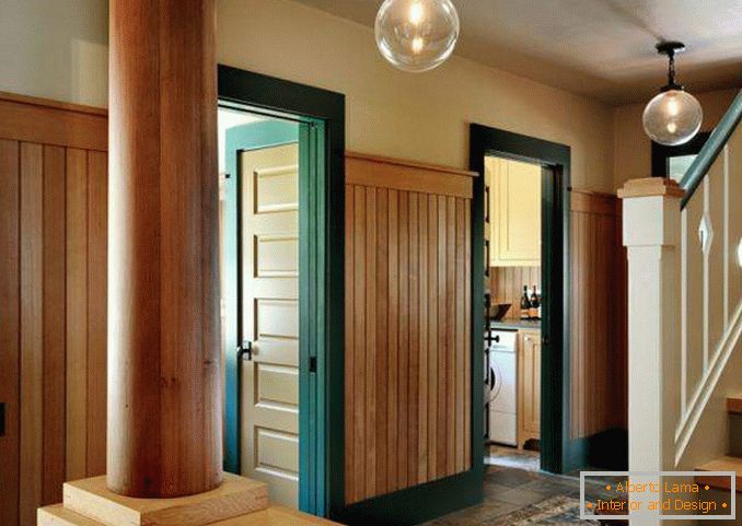 Intérieur confortable - la conception du couloir dans une maison privée
