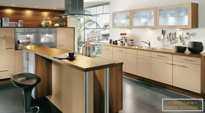 Les meubles de cuisine modulaires vous permettent d’agencer harmonieusement une pièce de différentes tailles.