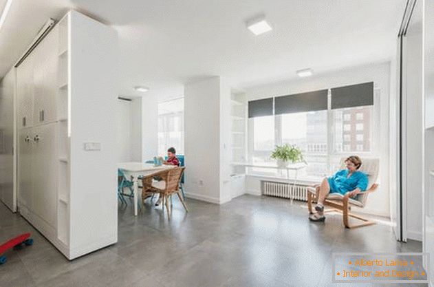 Appartement avec transformateurs muraux