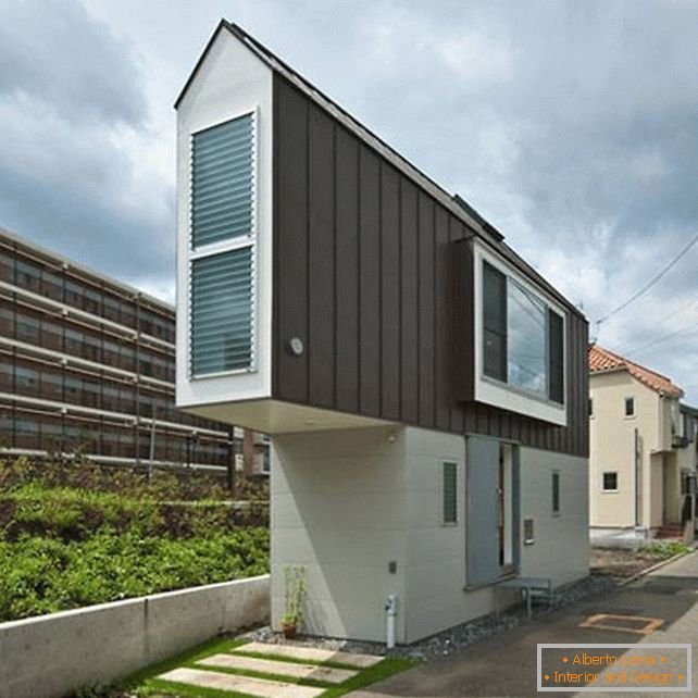 Maison d'une forme étrange de Mizuishi Architects Atelier