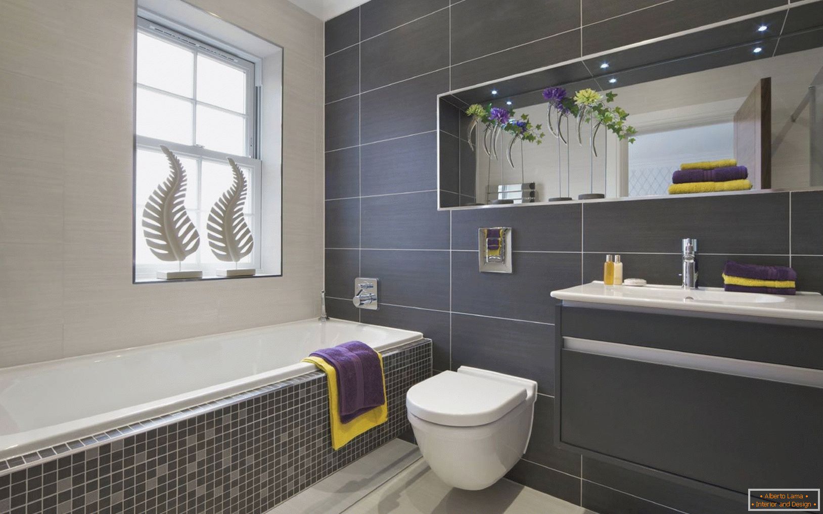 Idée pour une petite salle de bain - minimalisme en décoration
