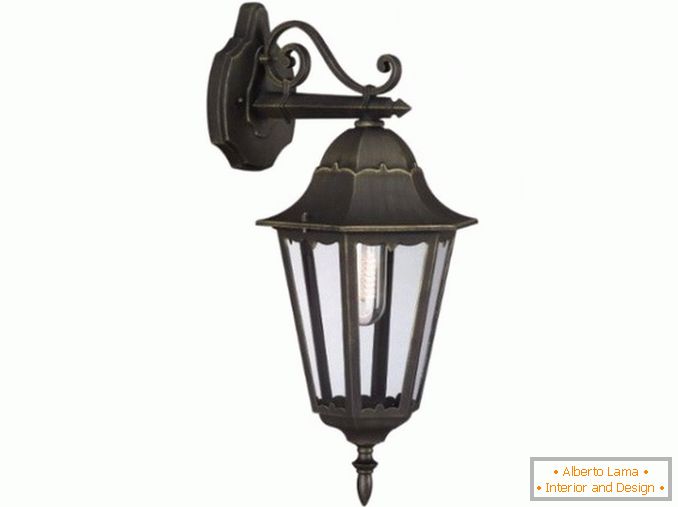 Lampes suspendues d'extérieur dans le style de la photo provençale