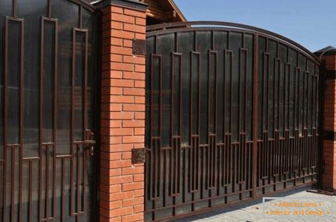 clôture photo pour une maison privée de polycarbonate
