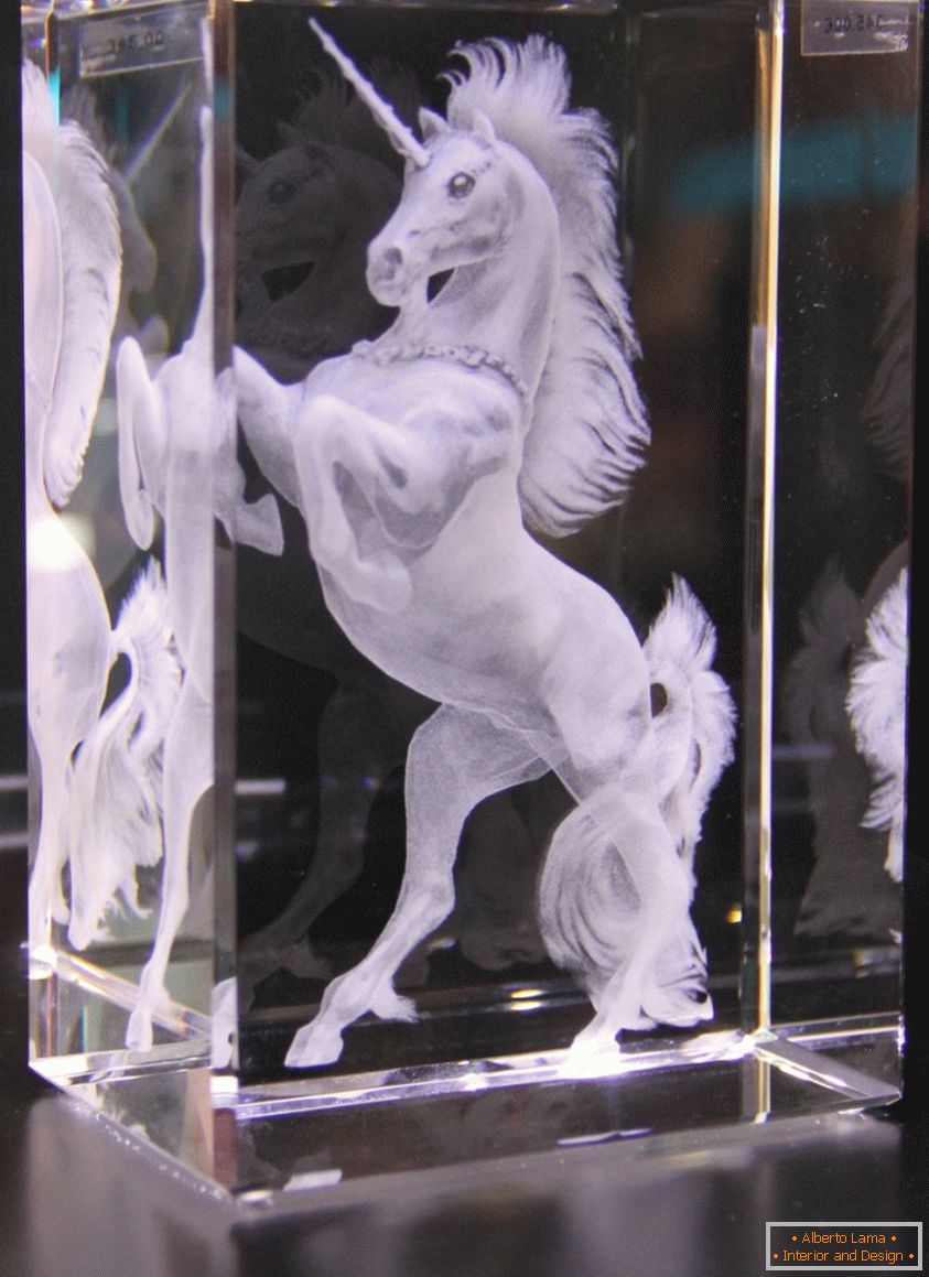 Gravure laser 3D d'un cheval en verre