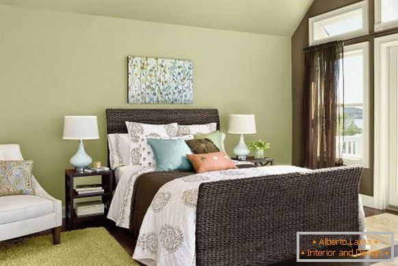 Concevez une chambre dans un style tropical - papier peint vert