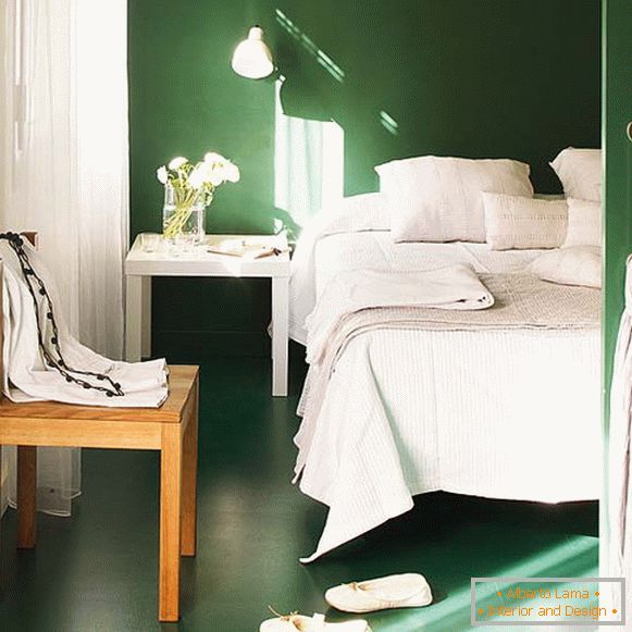 Petite chambre de couleur blanche et verte