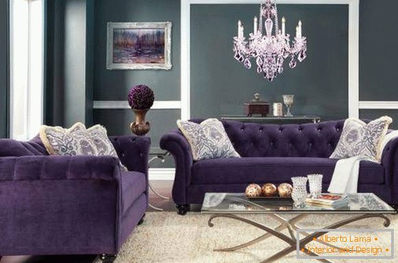 Canapé en velours couleur violette