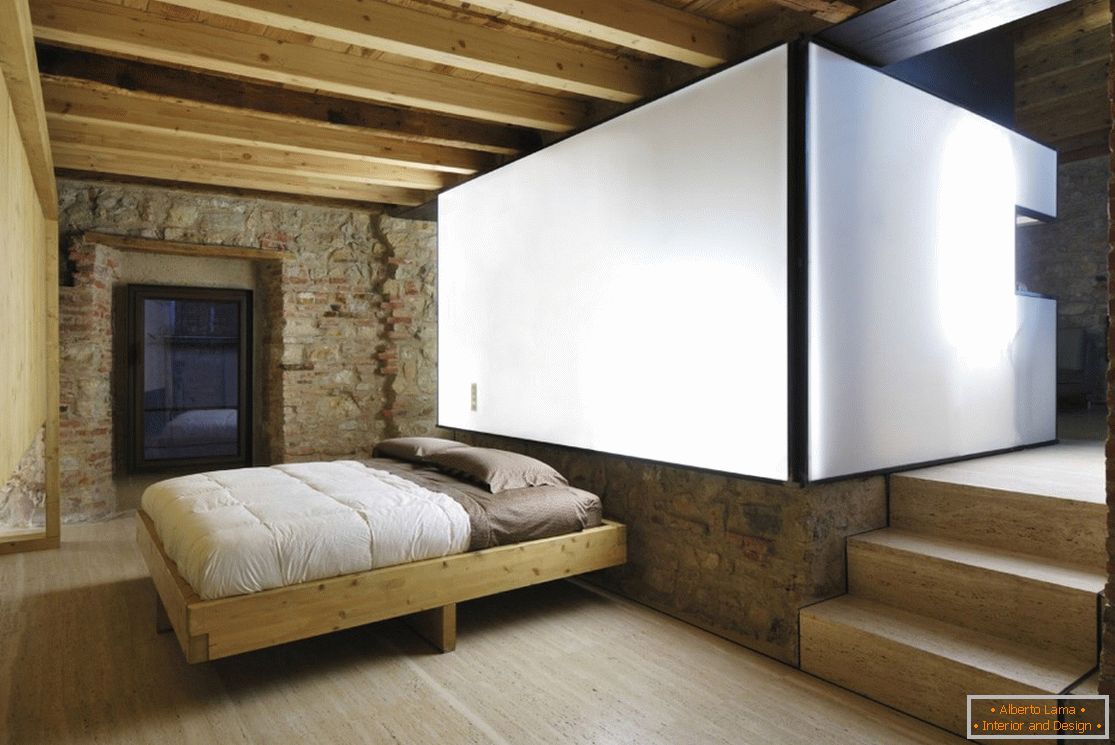 Chambre dans une maison en bois à Brescia
