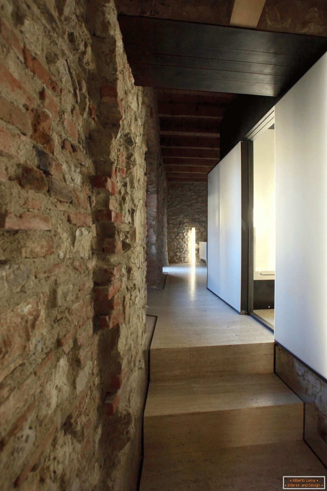 Longs couloirs d'une maison à Brescia
