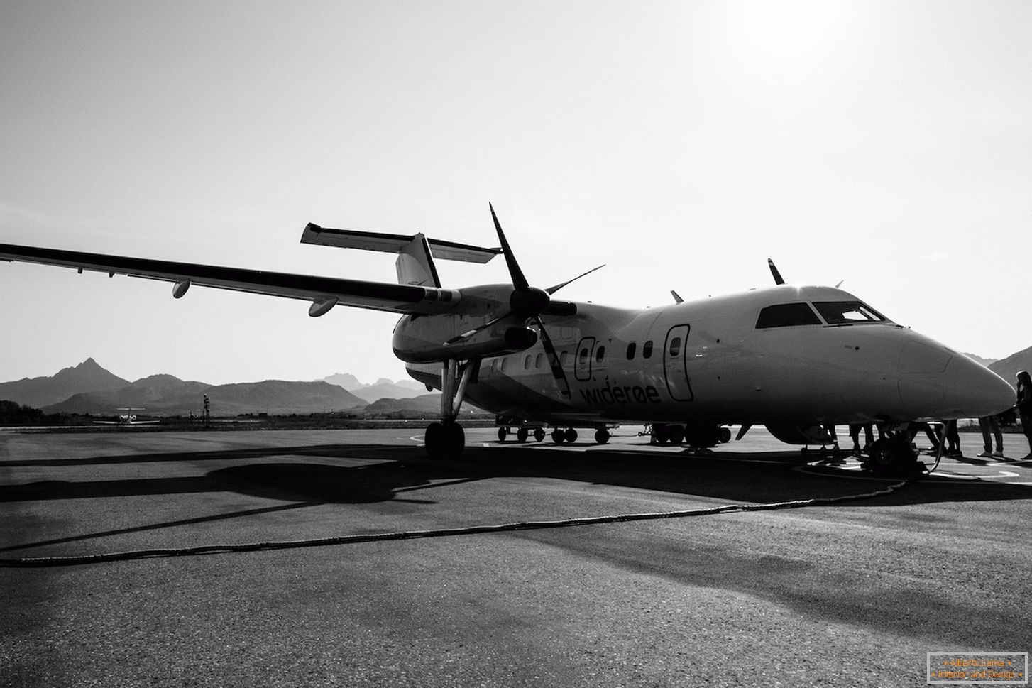 Photo noir et blanc de l'avion
