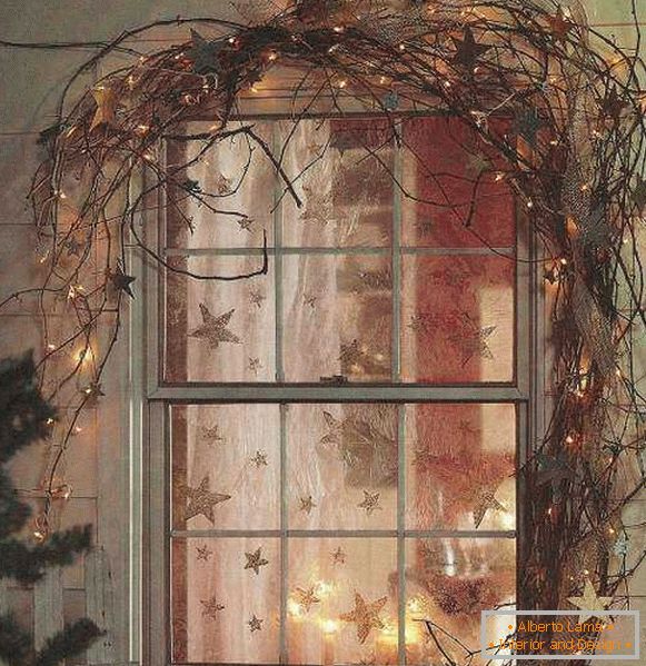 Guirlande de Noël sur la fenêtre, photo 59