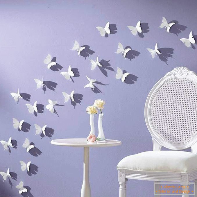 Décorer les murs de vos propres mains avec des matériaux pratiques - des papillons de papier