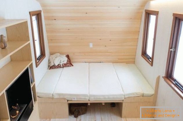 Mini-maison confortable: photos de l'Ontario - meubles pliants