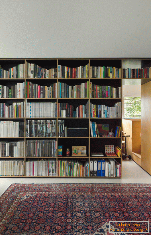 Book étagère dans un petit studio
