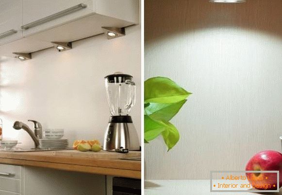 Luminaires à LED pour cuisine sous les armoires sur la photo