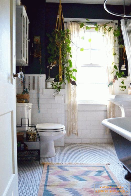 Décoration de salle de bain à l'aide de plantes