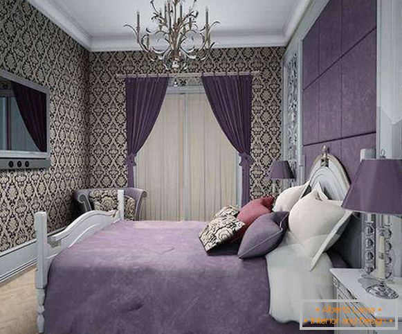 Chambre dans les tons violets - photos avec papier peint à motifs