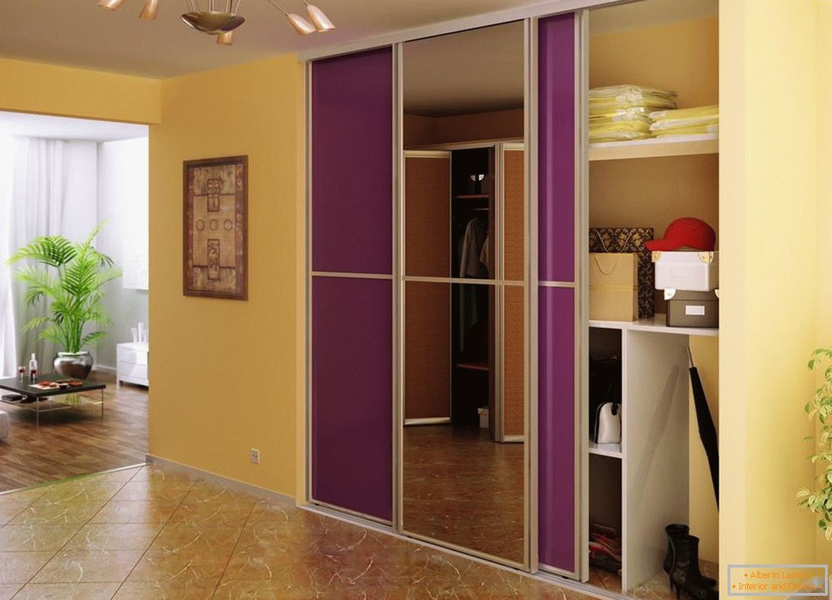 Cabinet violet