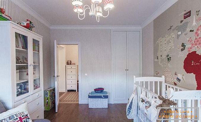 Conception d'un appartement de deux pièces pour une famille avec un enfant - photo d'une chambre d'enfants