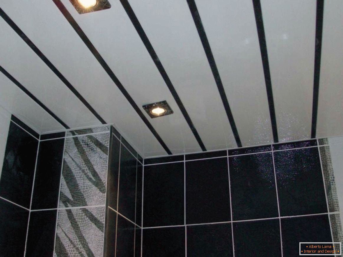Plafond из ДСП в ванной