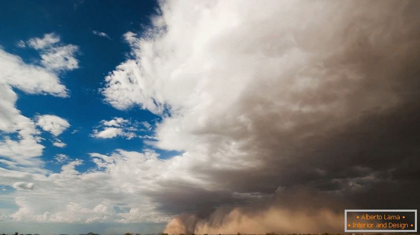 Une vidéo à couper le souffle d'un orage près de la ville de Booker, au Texas