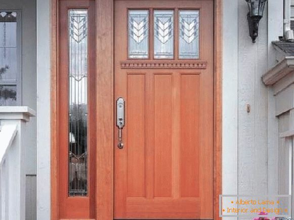portes d'entrée en bois pour une maison privée, photo 8