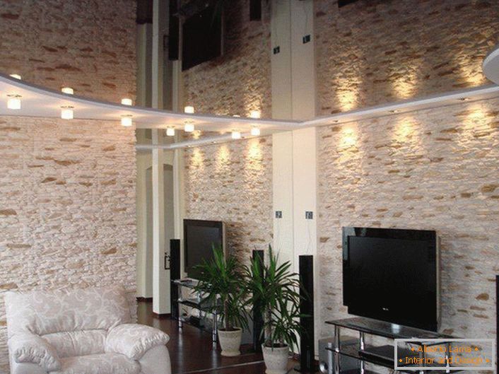 Conception simple du plafond tendu pour un salon confortable.