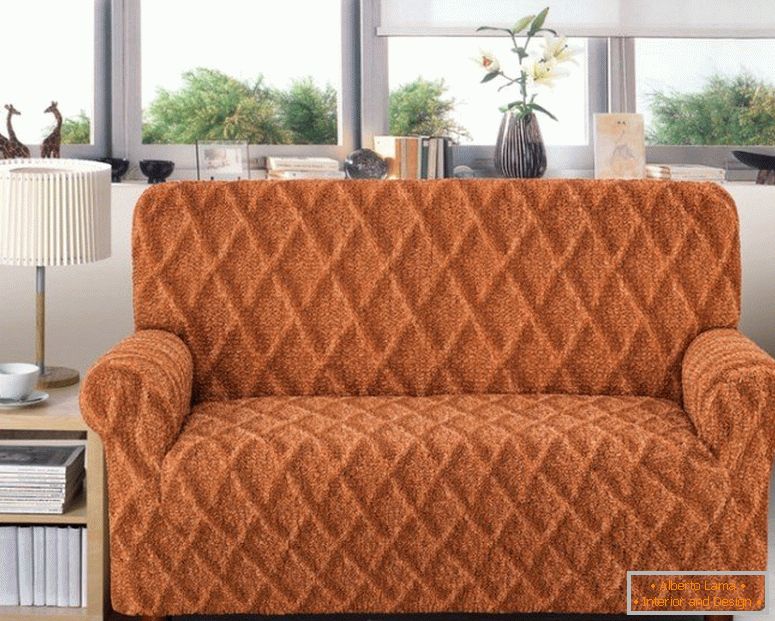 Housses tricotées pour meubles