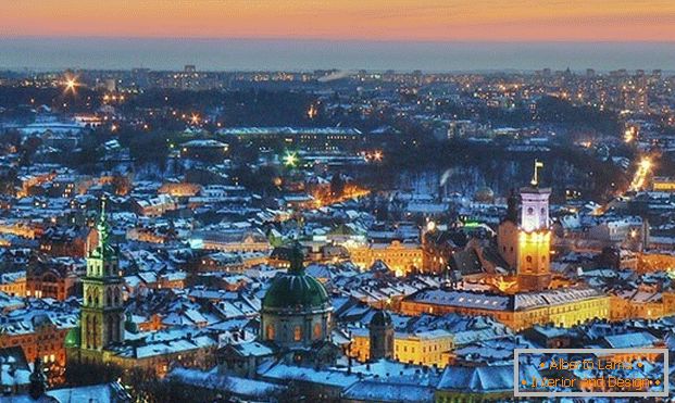 Vue de la nuit Lviv