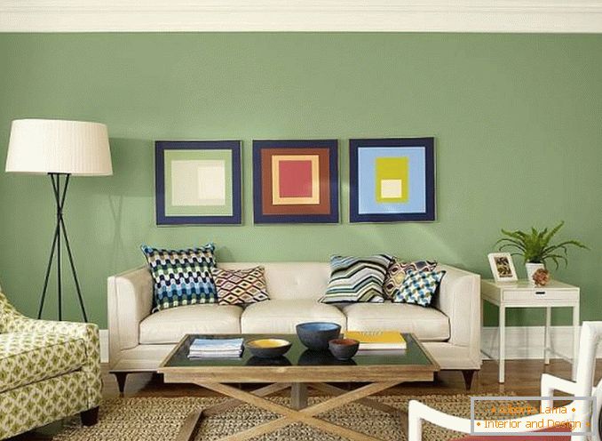 Papier peint vert dans le salon moderne