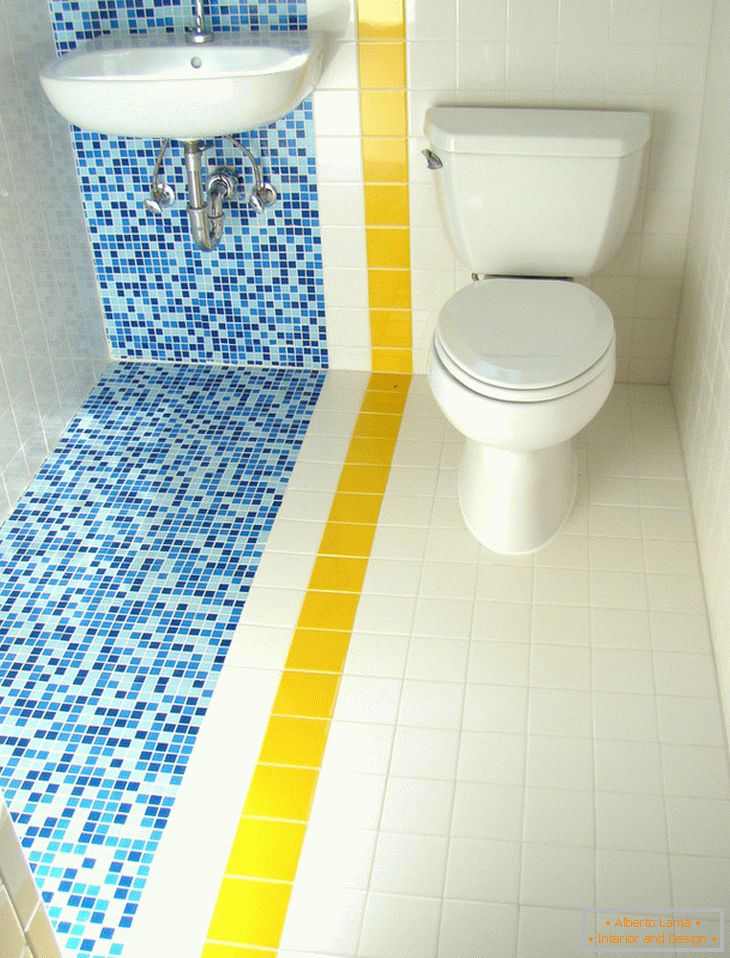 Design coloré de la salle de bain
