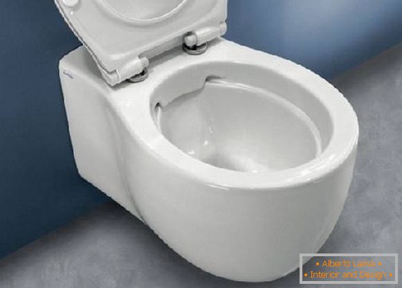 Bezobodkovy toilette, photo 1