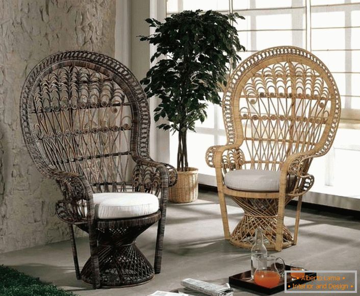 Les meubles en osier sont souvent utilisés pour la décoration intérieure dans un style écologique.